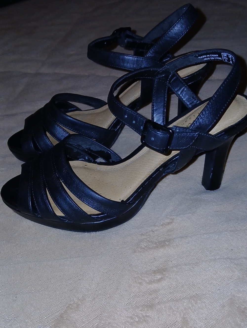 Womens Clarks Black Leather Strappy Heel Sandals Sz:6